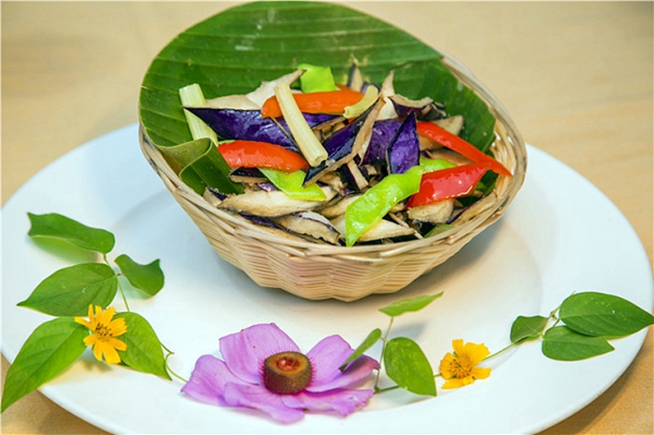 排骨海带萝卜汤的营养价值与健康功效详解